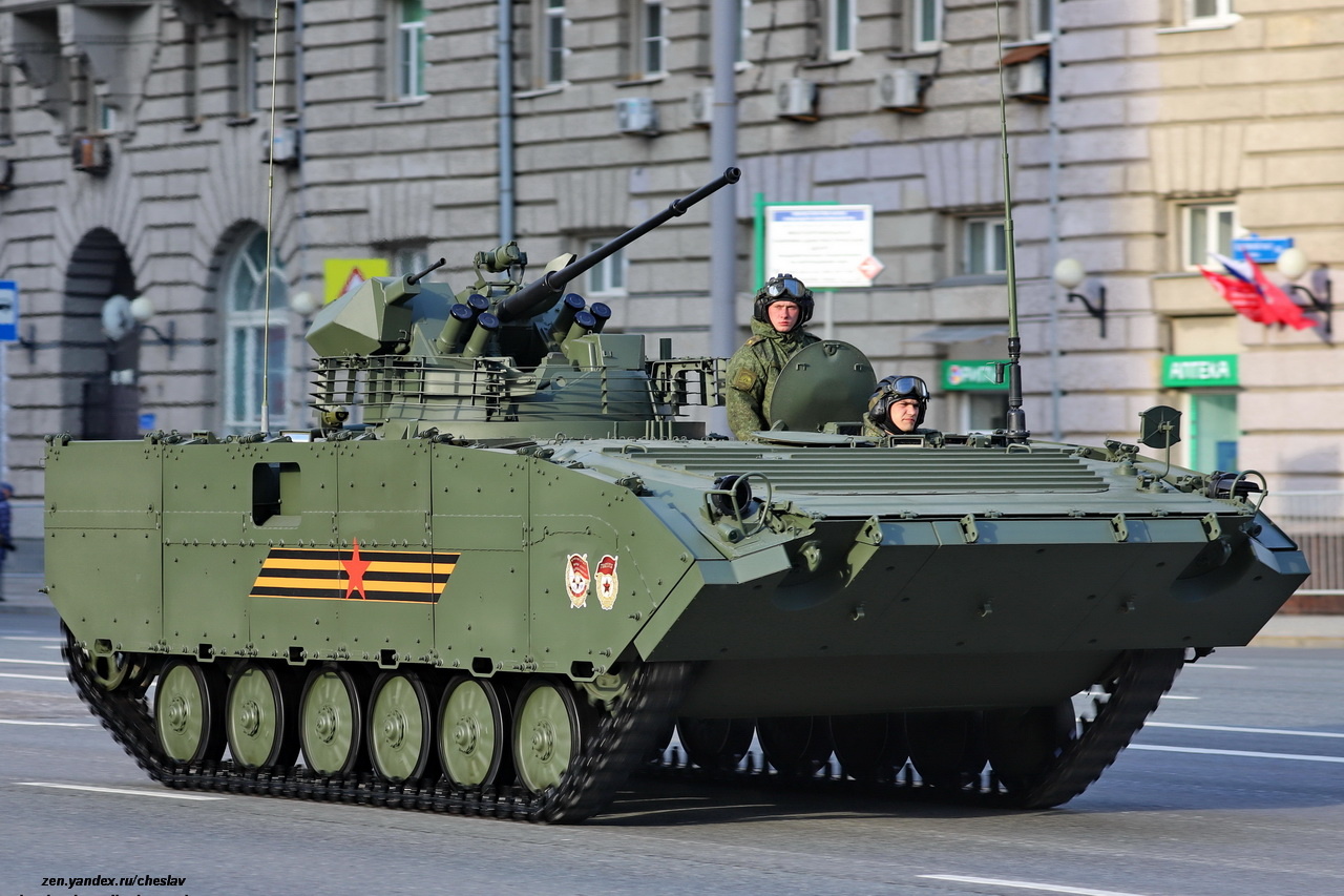 Modernizovani BMP sa topom 30 mm. Poboljšana elektronika i oklopna zaštita.