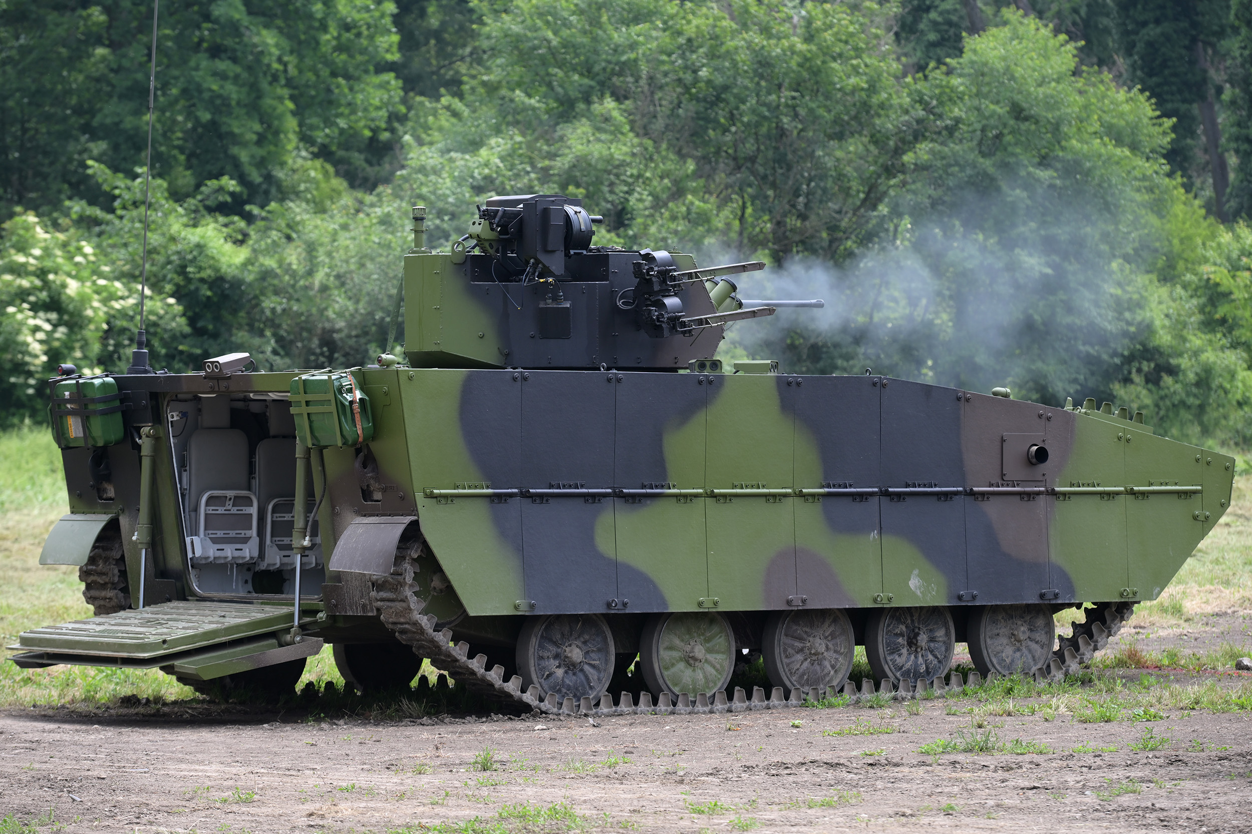 Borbeno vozilo pešadije M-80AB1v2.