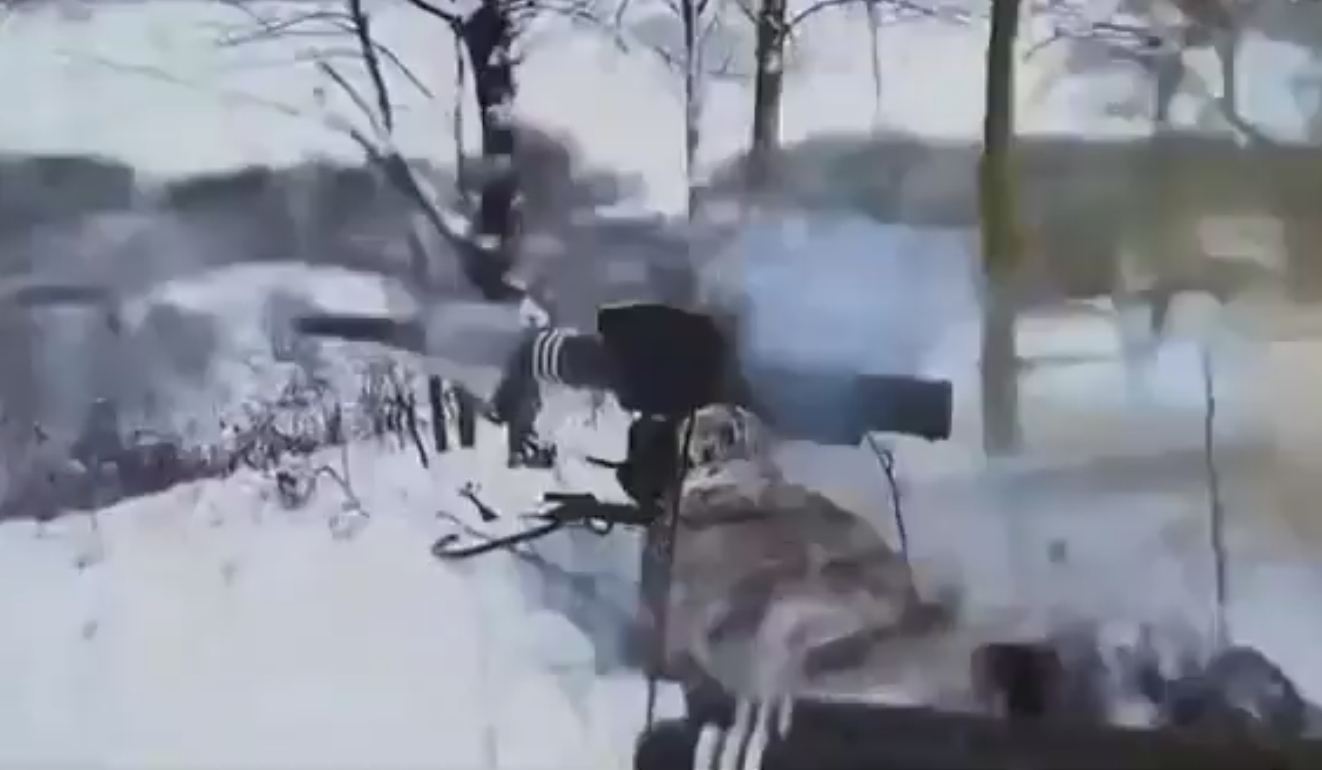 Snimak-ekrana dejstva prenosnog protivoklopnog sistema Bulsae-2 