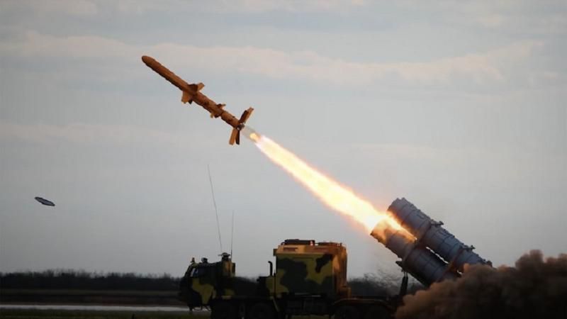 Lansiranje protivbrodske rakete R-360 „Neptun”