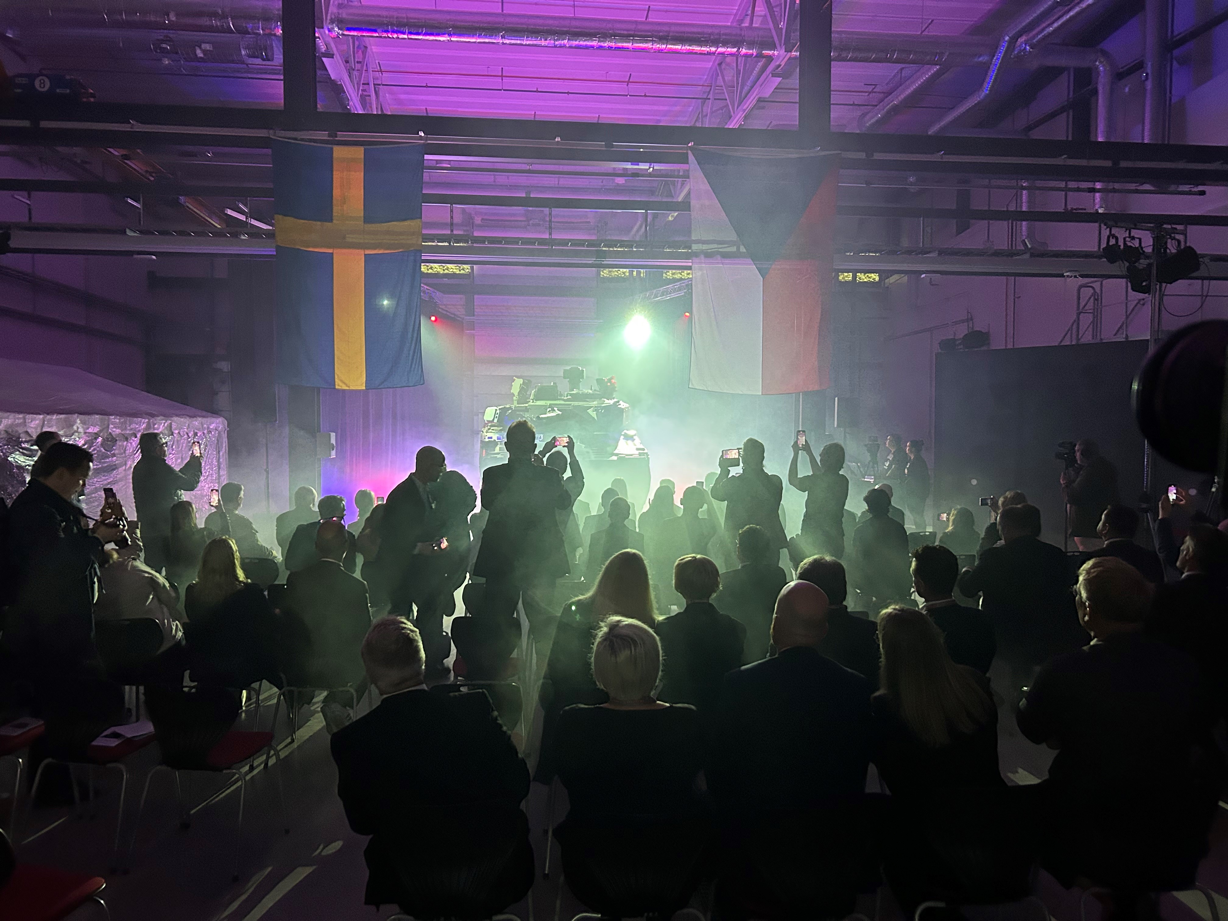 Prvi od 246 CV90 MkIV za češku vojsku je zvanično isporučen! Ova važna prekretnica proslavljena je sa našim partnerima iz Češke Republike i Švedske.