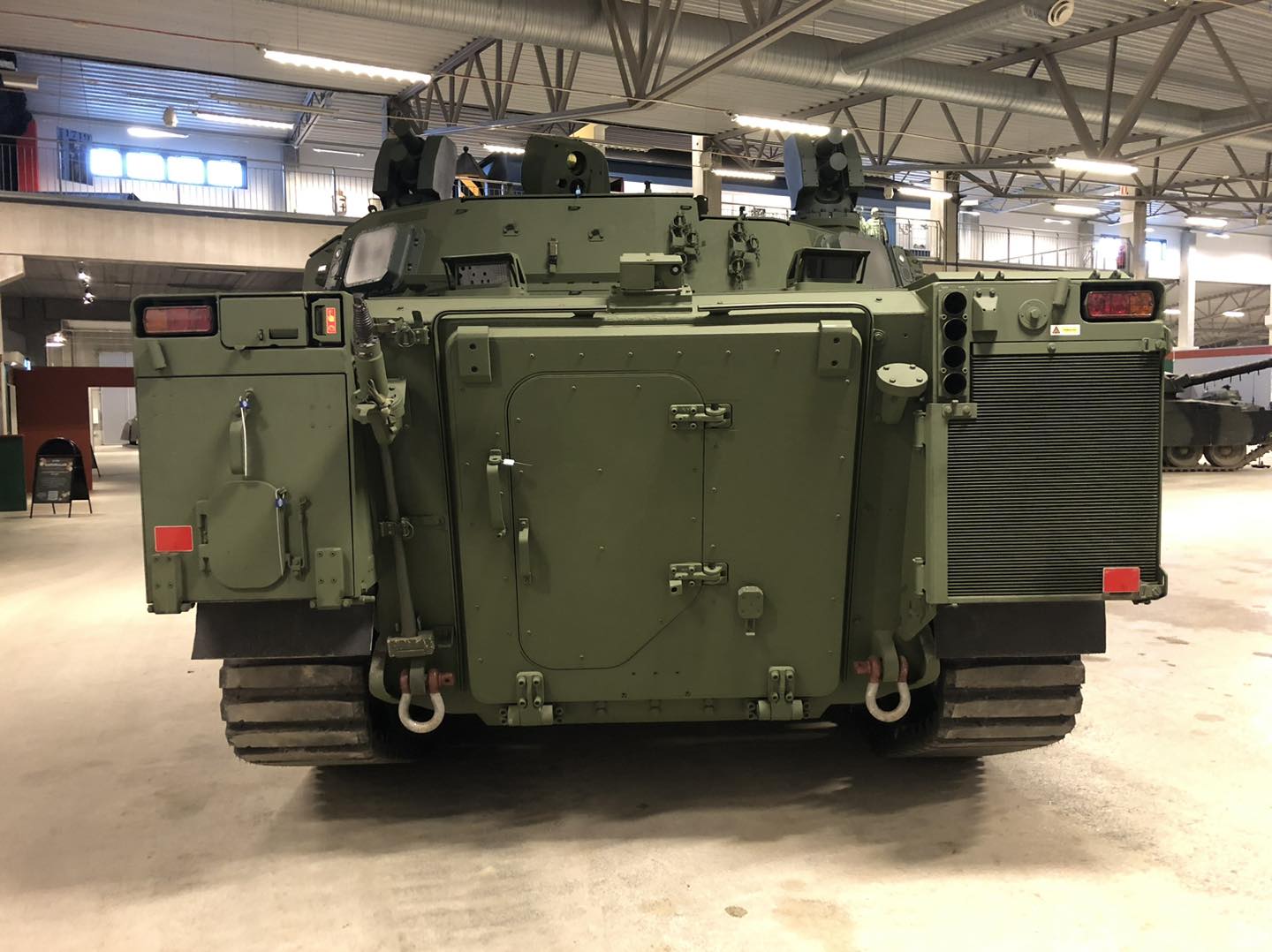 Prvi primerak češkog CV9030 pogled otpozadi