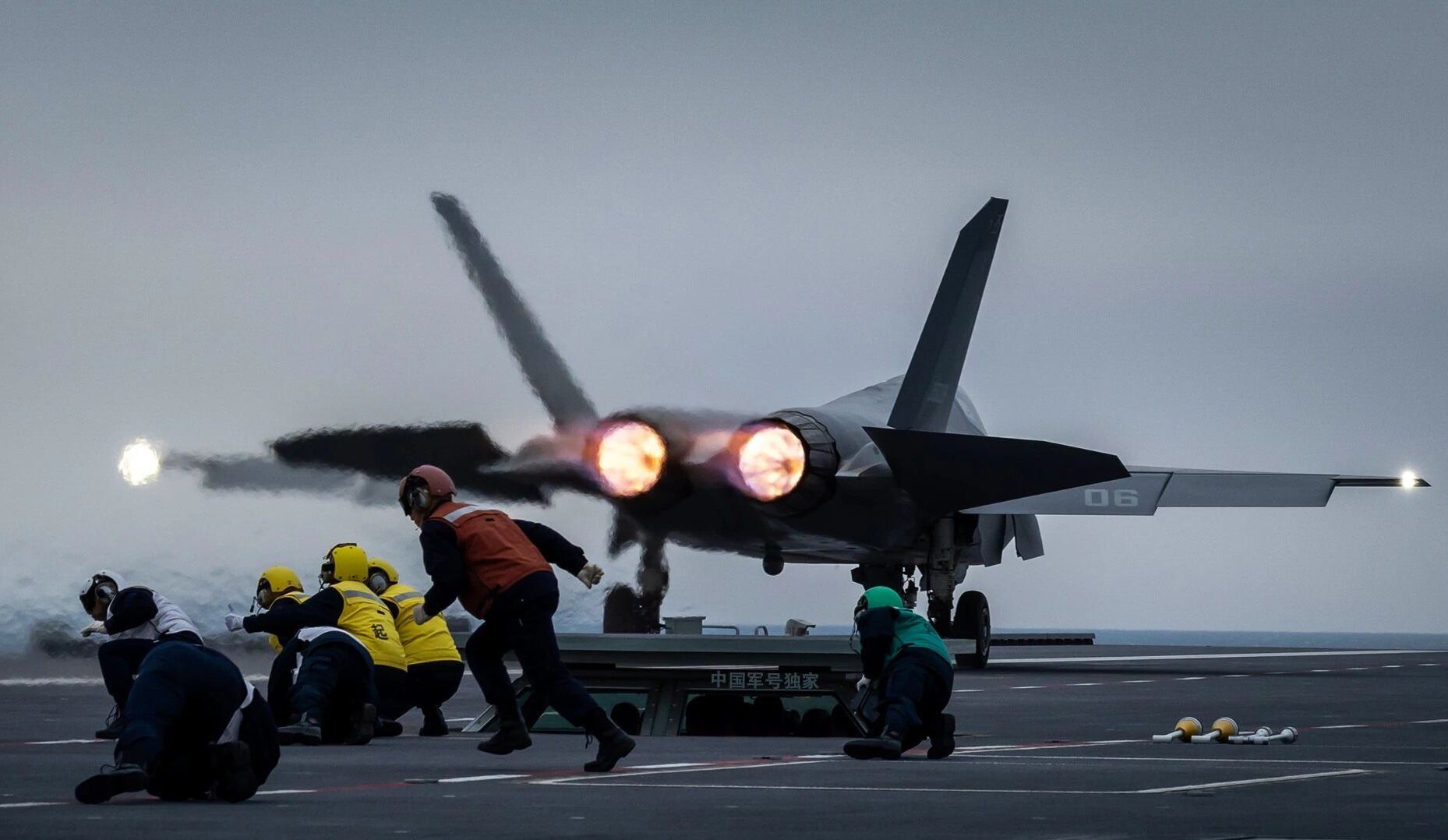 Kineski nosač aviona Fujian uspešno testirao stealth lovce i avione za rano upozoravanje