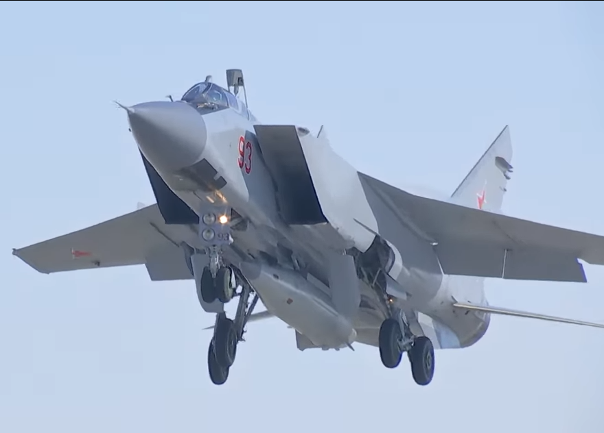 MiG-31K naoružan hipersoničnom raketom Kindžal
