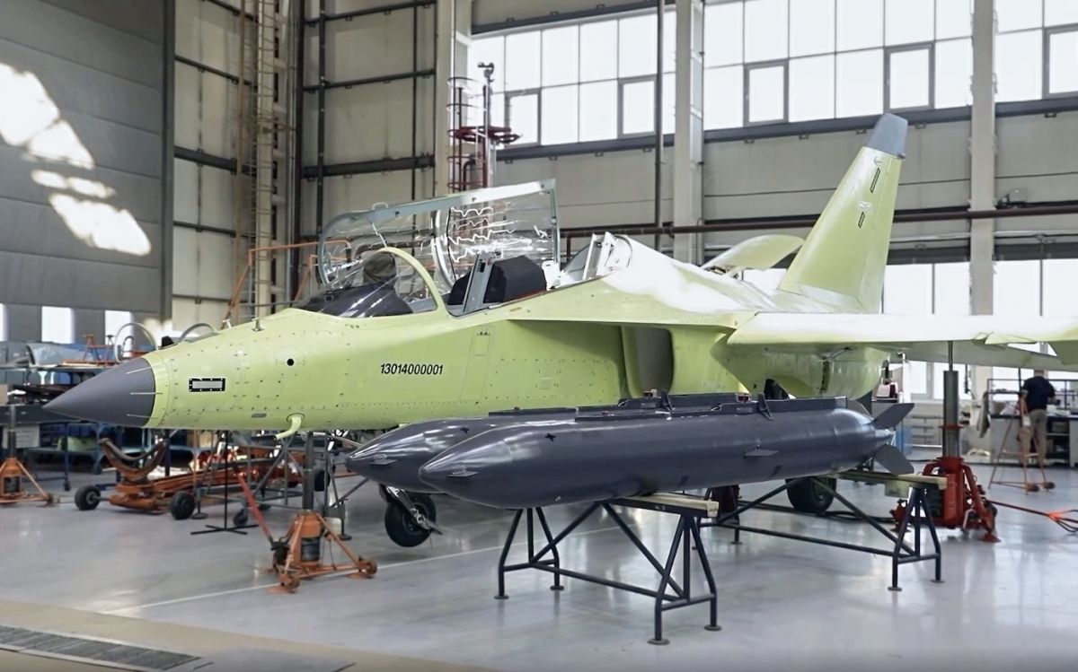 Jak-130M spreman za testiranja – Ruski školsko-borbeni avion dobija borbenu moć