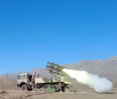 Kineski višecevni modularni raketni sistem 122 mm PHL-11/SR-4 na kamionskoj šasiji Shaanxi SX2190KA (6x6)