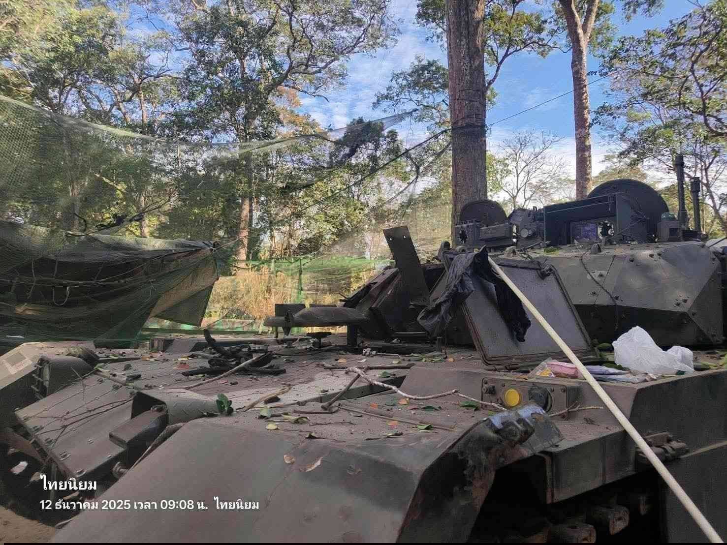 Eksplozija cevi topa tenka VT-4 kalibra 125 mm Kraljevske tajlandske vojske