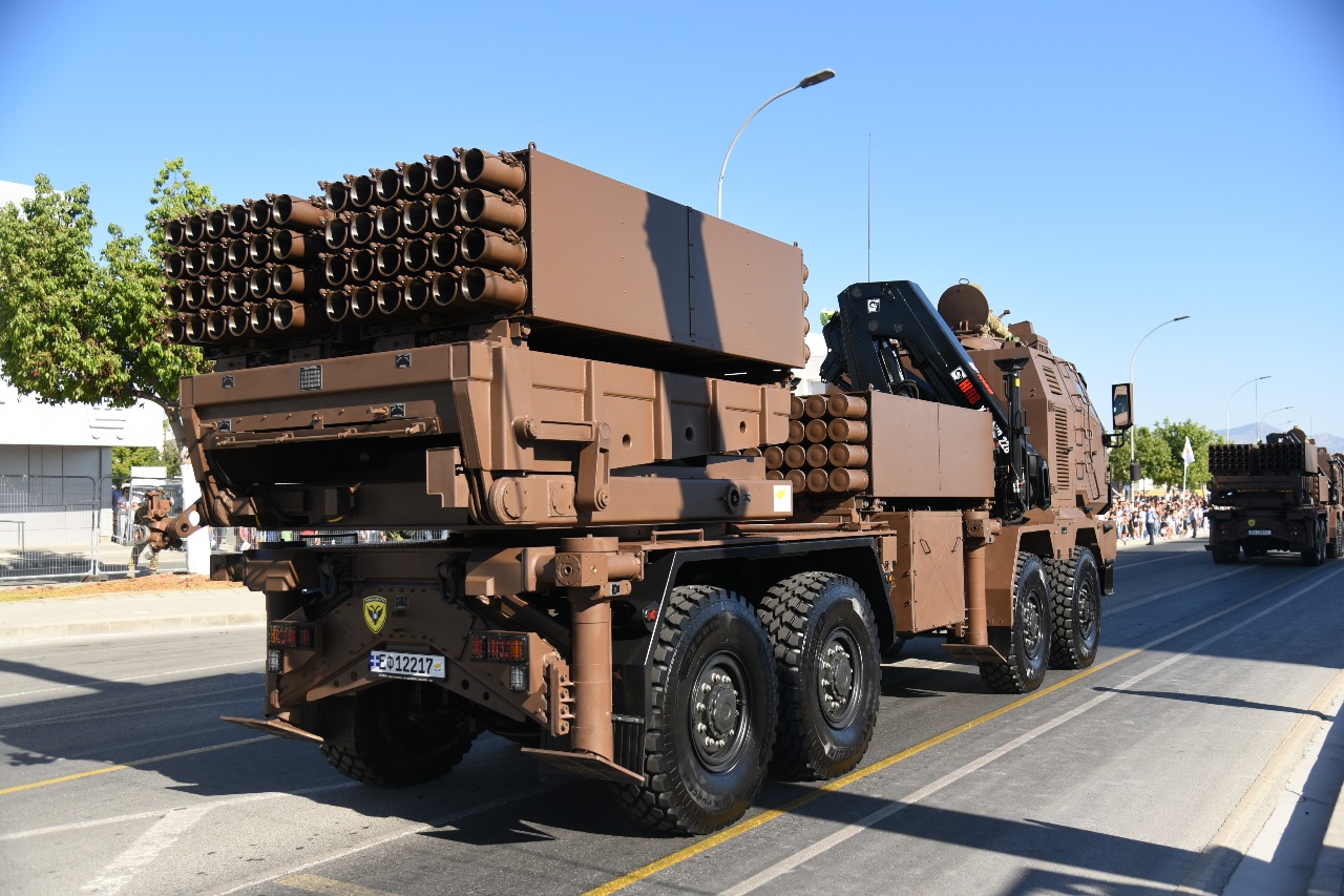 Cvečani defile Tamnava u Nikoziji