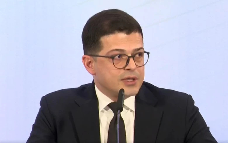 Albanski ministar odbrane se zove Pirro Vengu