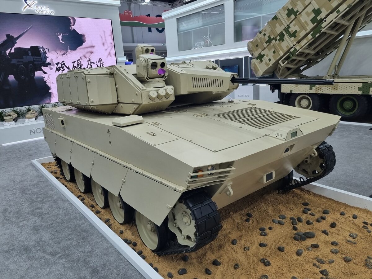 VU-T10 na štandu NORINCO tokom IDEX-2023