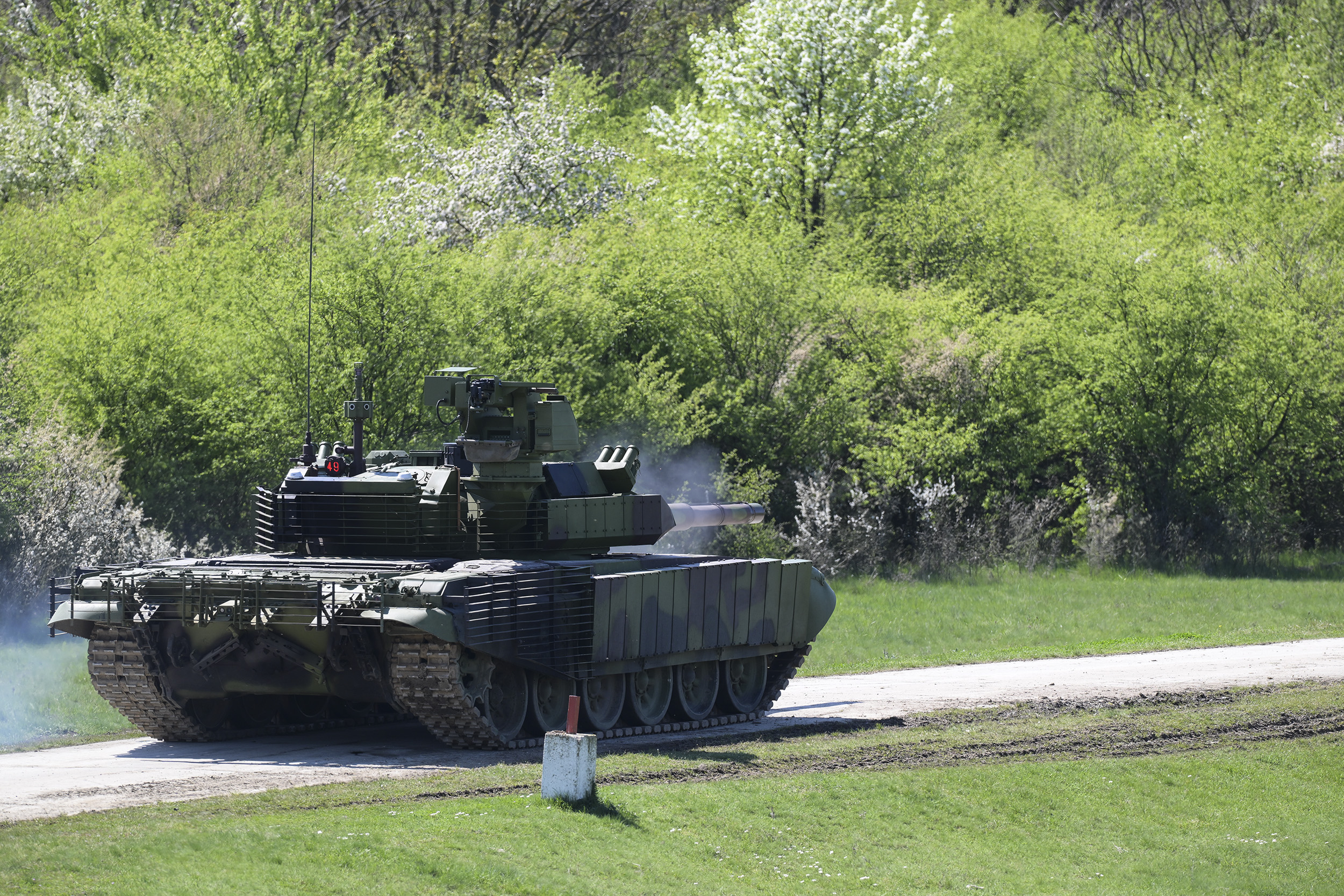 Modernizovani M‑84 AS1/2 tokom gađanja iz spregnutog mitraljeza na poligonu "Orešac" /Fotografija: Sajt VS
