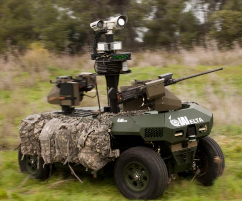 Neke od verzija višenamenskih besposadnih kopnena platformi REX Mk 3 / Foto: IAI Elta