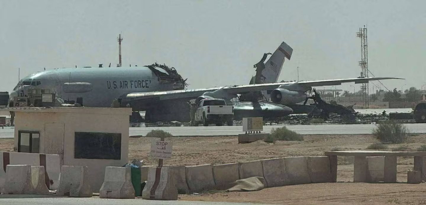 Američki E-3 Sentri, sistem za upozoravanje i kontrolu u vazduhu, bio je među oštećenim avionima u iranskom raketnom i bespilotnom napadu 27. marta na vazduhoplovnu bazu Princ Sultan u Saudijskoj Arabiji.