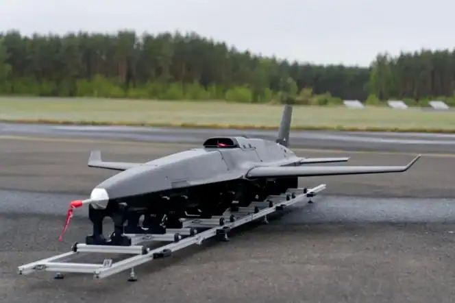 Poljski reaktivni dron kamikaza MTJD-15